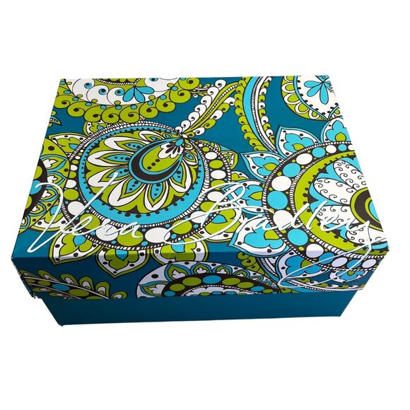 Vera Bradley Women’s Green/Blue/White Floral Quilted With Handles Duffel Bag - N - Picture 11 of 12